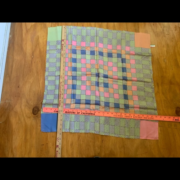 Scarf - Picture 4 of 4